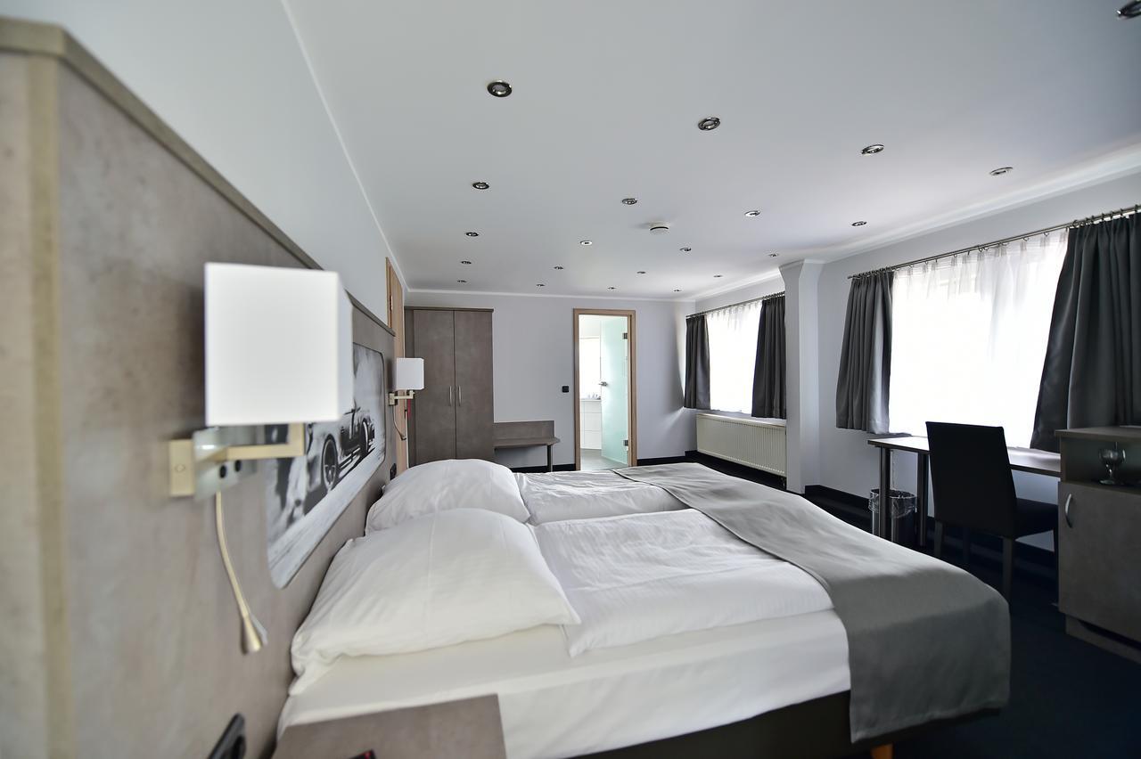 GT3 das sportliche Hotel Honerath Exterior foto